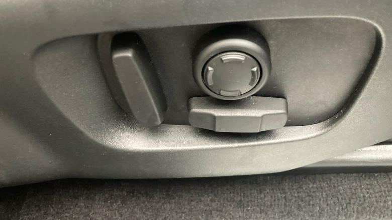 Land Rover Range Rover Sport 3.0 D300 HSE Silver 5dr Auto Diesel Estate